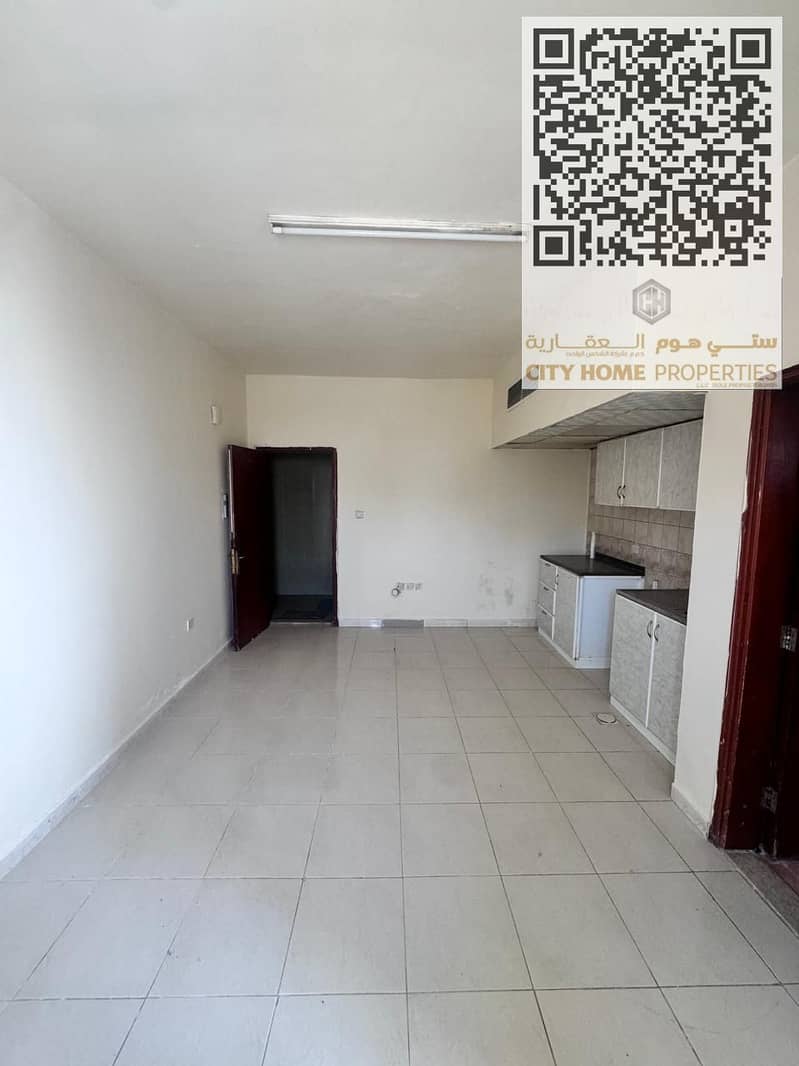 Studio for Annual Rent – Al Rawda 1, Ajman Balcony available Central Air Conditioning Prime location near the Dubai exit and Al Hamidiya Police Stati