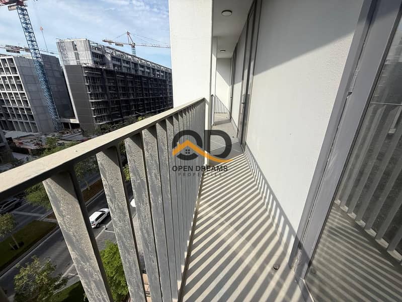 Stunning 2BR apartment with covered Parking | Well maintained