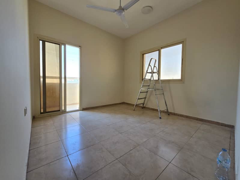 Beautiful apartments at the best prices! 3-bedroom apartment + living room for annual rent in Ajman, Al Nuaimiya. Looking for a spacious, family-frie