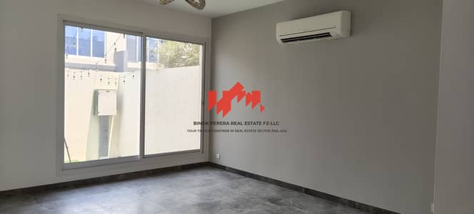 3 habitaciones Villa para en Alquiler en Khuzam, Ras Al Khaimah - Villa en Khuzam, 3 dormitorios, 80000 AED - 13857961