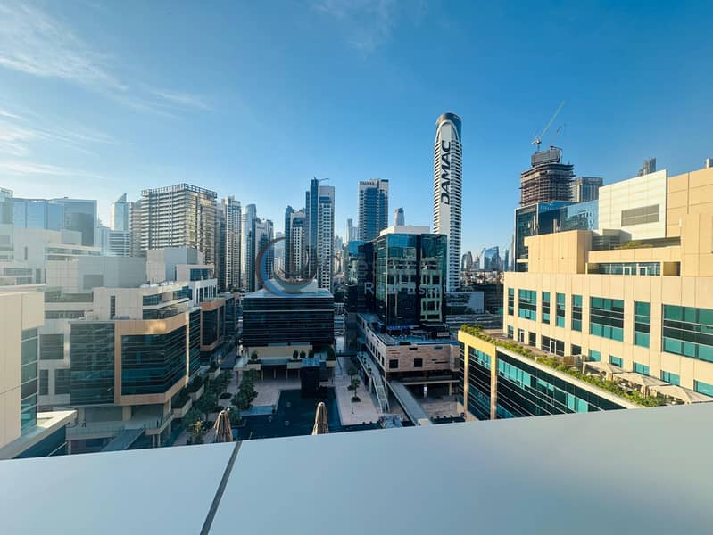 Top Corner Unit | Spacious | Large Balcony