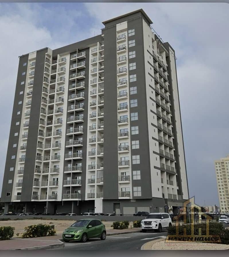 MODERN LIVING / PRIME LOCATION / READY TO MOVE