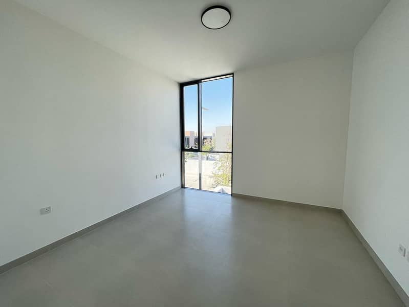6 a772d544-d2e0-41d5-a86f-56140eb065c0. jpg
