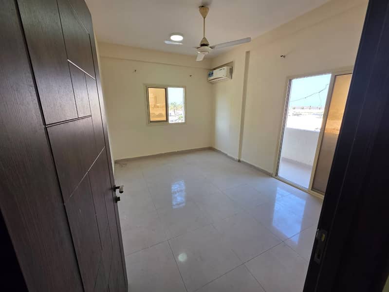 3-bedroom apartment with living room for annual rent on Ajman Corniche, spacious, bright, with sea view and prime serviced location.