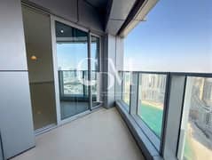 شقة شاغرة في طابق مرتفع | إطلالة بانورامية على المدينة | شرفة