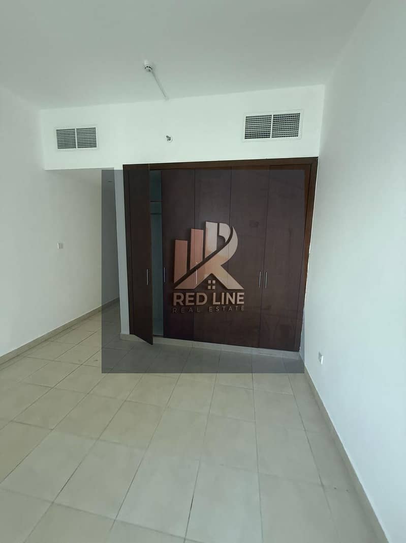 A luxurious two-bedroom apartment with a living room for rent in Al Khan with air conditioning provided by the owner, located in the first row on Al K