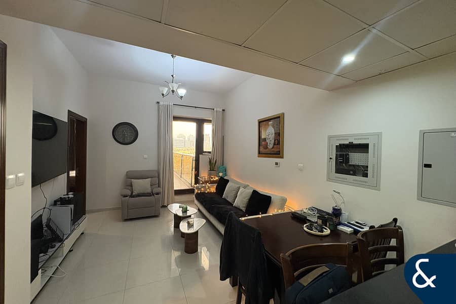 1 Bed | Balcony | Victory Heights View