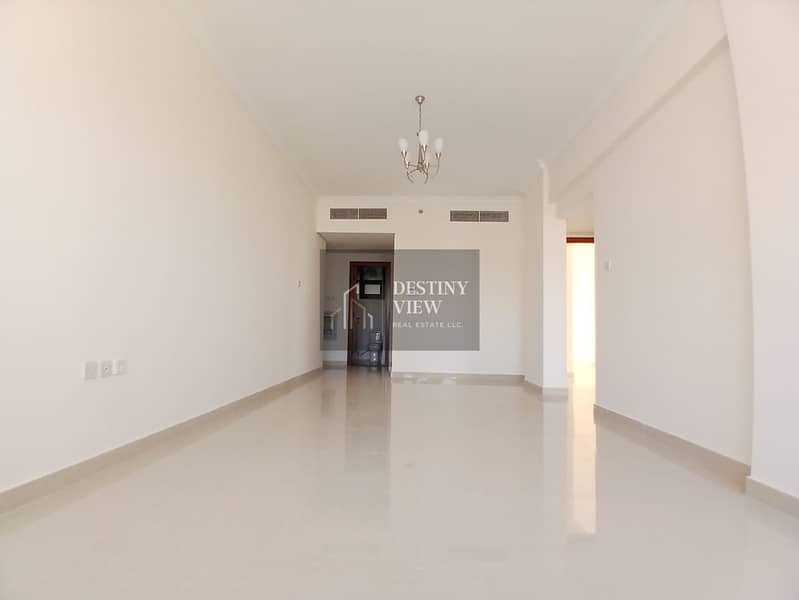 Lavish 2bed room 2bath room with balcony just rent58k