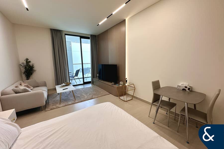 | Vacant | Furnished | Huge Layout |