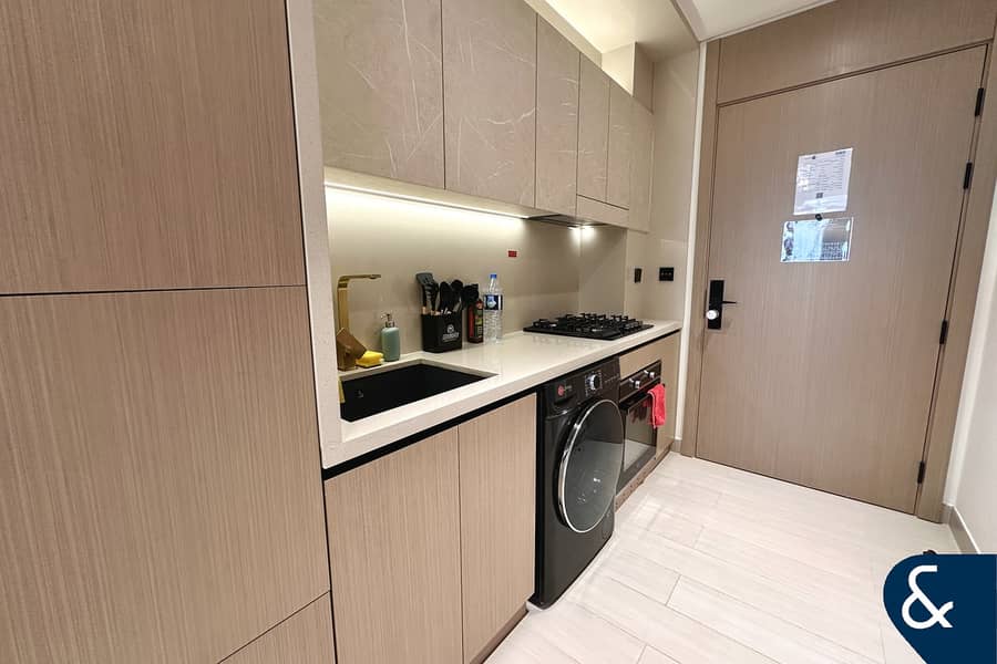 | Vacant | Furnished | Huge Layout |