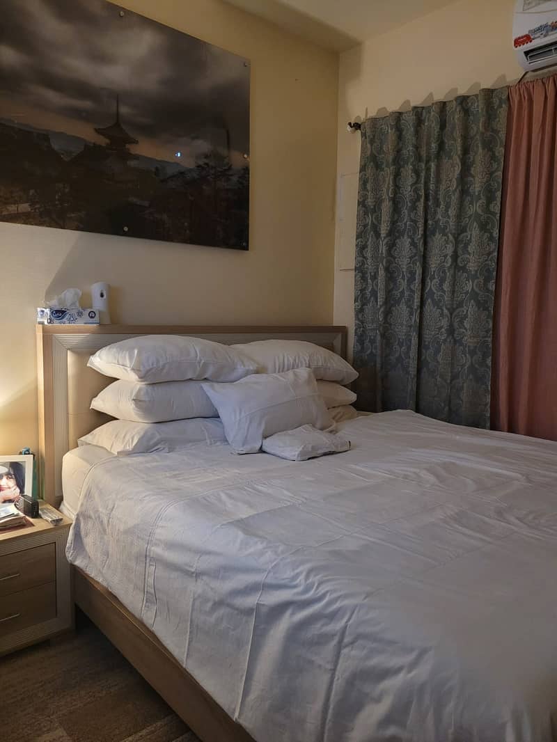 Furnished 1bhk For Couple On Monthly Basis In 2200(sewa wifi separate)