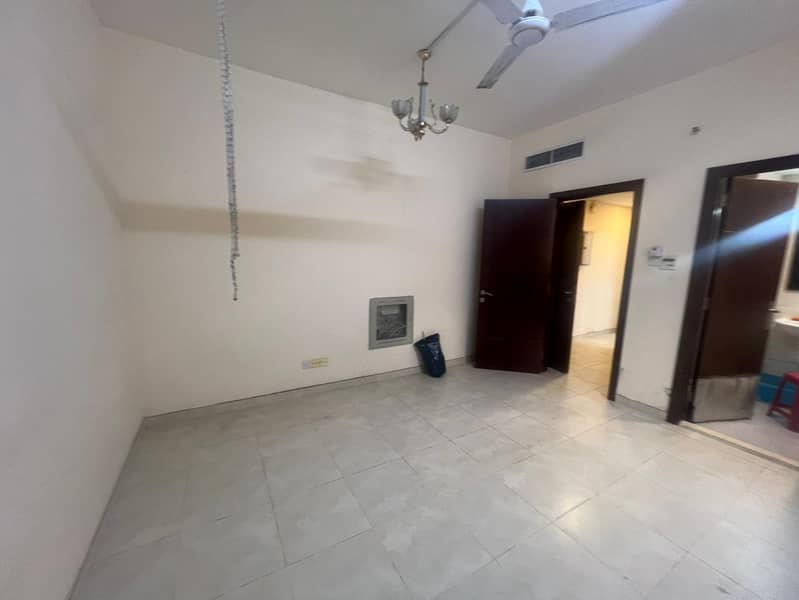 Cheapest 1BR + living room in Al Qulayaa, central AC, hall distributor, prime location near all daily services.