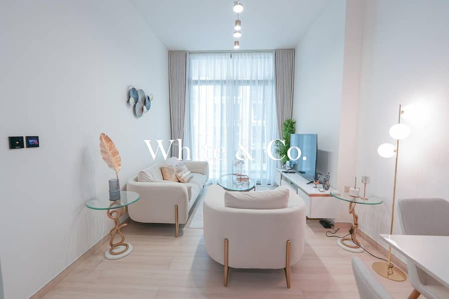 Pool View | 18th March Vacant | Modern