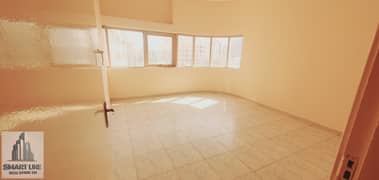 شقة في الند،القاسمية 1 غرفة 28000 درهم - 14559048