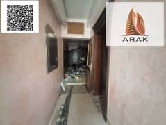 A well-maintained traditional Arabic house is available for annual rent in Al Rashidiya 3, Ajman. The house is clean, spacious, and perfect for famil