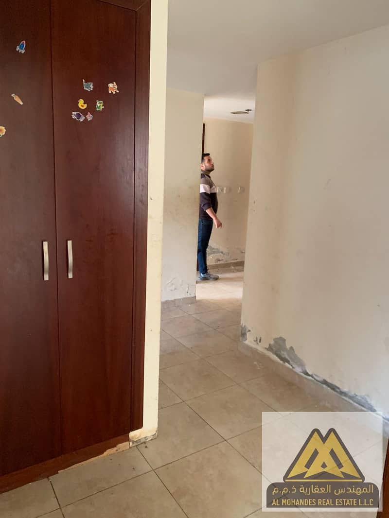 2 Bedrooms Living Room 2 Bathrooms