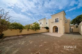 فیلا في غدير 2،غدیر،البحيرات 5 غرف 8750000 درهم - 14560536