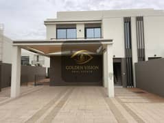 تاون هاوس في جزيرة فالكون،قرية الحمراء 2 غرف 2100000 درهم - 14538411