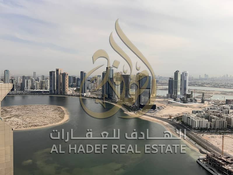 Apartment for Rent in Sharjah – Al Khan A spacious apartment is available for rent, featuring 4 bedrooms and a living hall with a master maid’s ro