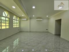 فیلا في القادسية 5 غرف 110000 درهم - 14561511