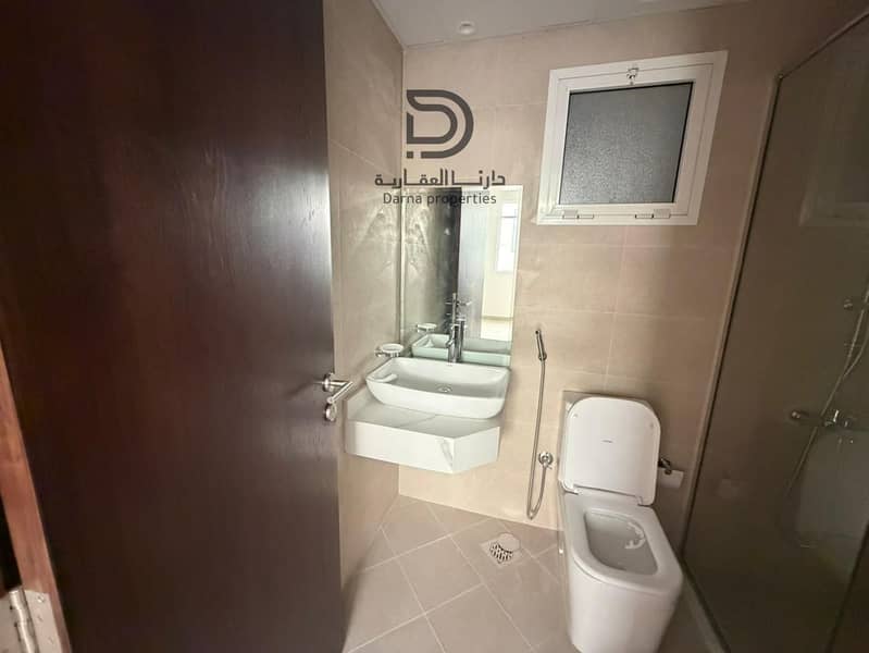 7 4ab16145-00ad-49ff-b70c-7815de07fe5c. jpg