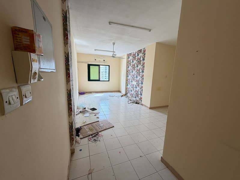 Two Bedroom Apartment for Annual Rent in Al Rashidiya 2 Ajman Balcony with Excellent View One Bathroom Fully Bright Split AC System