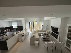 فيلا جاهزه للسكن مفروشه بالكامل مع مسبح خاص بمساحه واسعه وموقع مميز