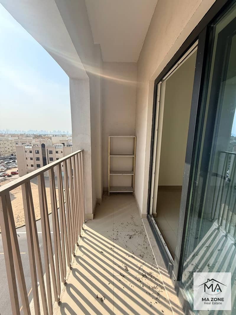 Spacious 1 Bhk Apartment With Kitchen Equipment , Prime Location In Muwaileh Commercial