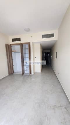 شقة في كورنيش الفجيرة 18000 درهم - 14564690