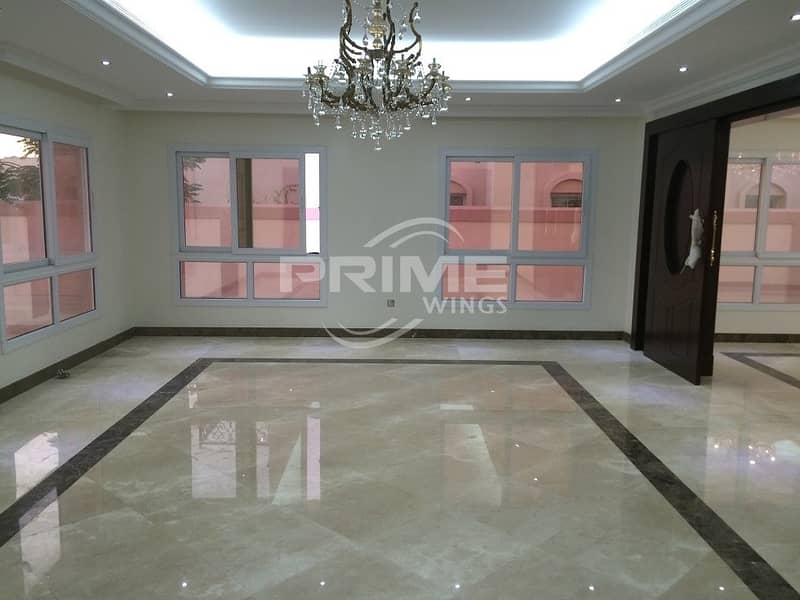 Amazing Large Villa in Al Barsha 2 5Br