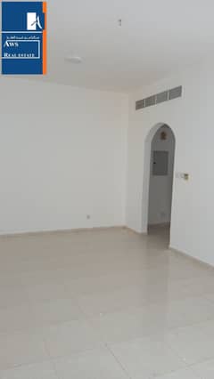 شقة في البناية الزرقاء،الند،القاسمية 2 غرف 42000 درهم - 14568002