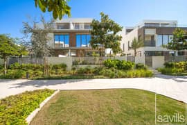 Fully Renovated I Pool and Park Facing