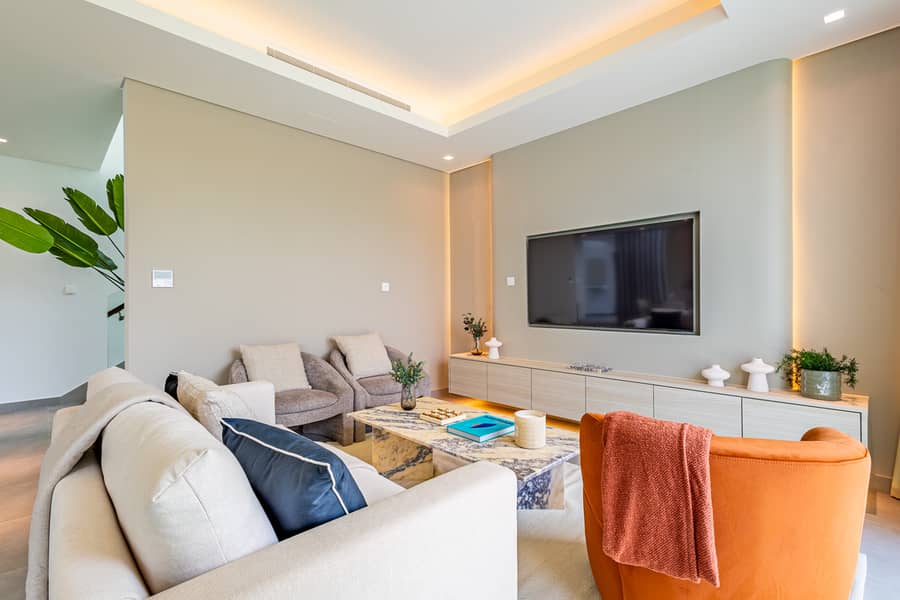 4 SMN_1230-HDR. jpg