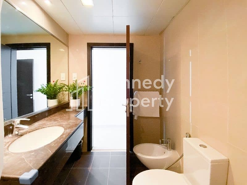 12 12. Kennedy Property Rentals Sky Tower. jpg