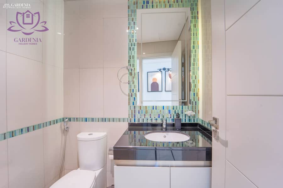 18 G Bath . jpg