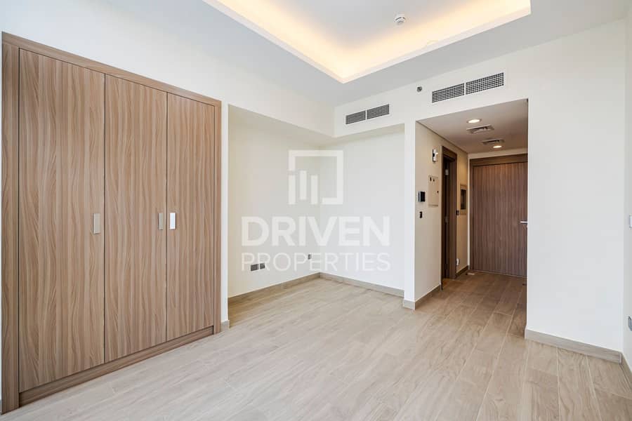 Partial Burj View | Spacious | Fully Furnished Partial Burj View | Spacious | Fully Furnished