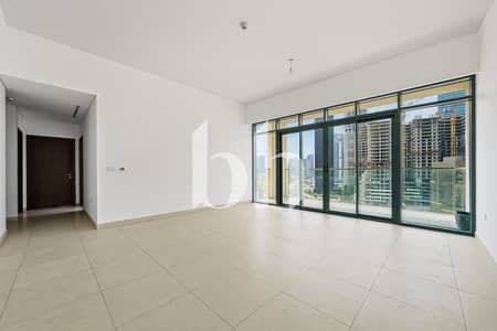 2 Bedroom Apartment for Rent in The Hills, Dubai - High Floor | Spacious Layout | Unfurnished