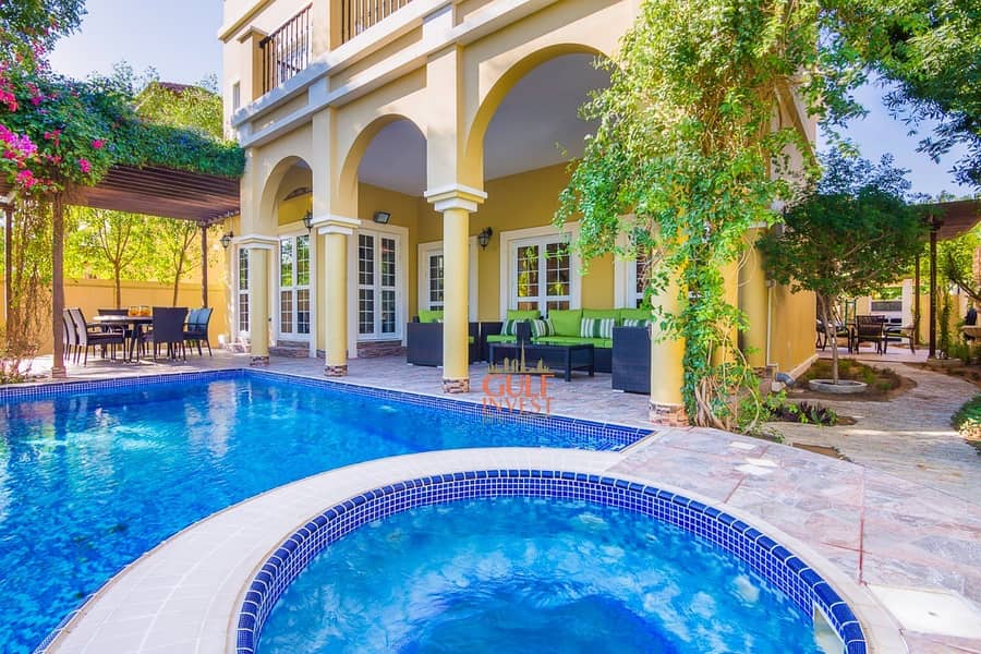 Beautiful  Unique Custom 4Br Villa +Private Pool+Basement+Study