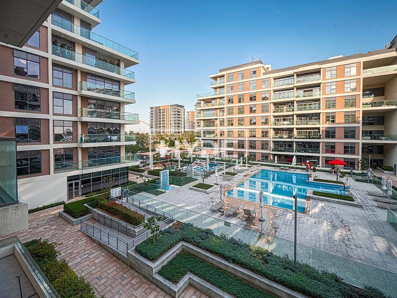 Upgraded I Fully Furnished I Pool View