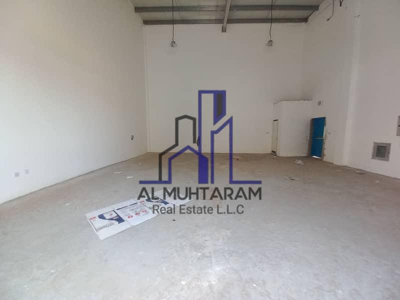 Spacious Warehouse for rent in al Sajja - View 2