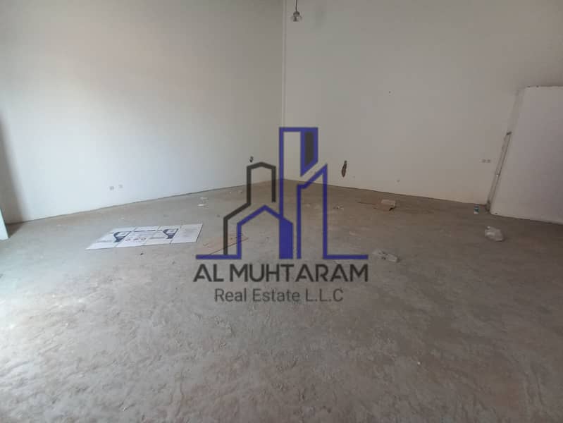 Spacious Warehouse for rent in al Sajja - View 4