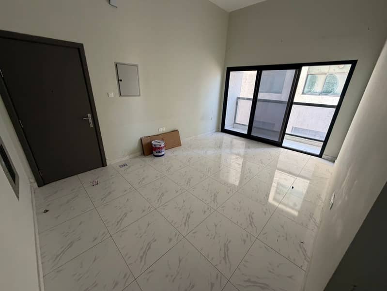 One-bedroom apartment with a living room available for annual rent in Ajman – Al Jurf 3, second tenant,