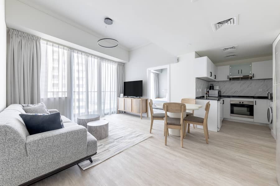 2 Bedrooms | High floor | Marina skyline & sea views | Prime location