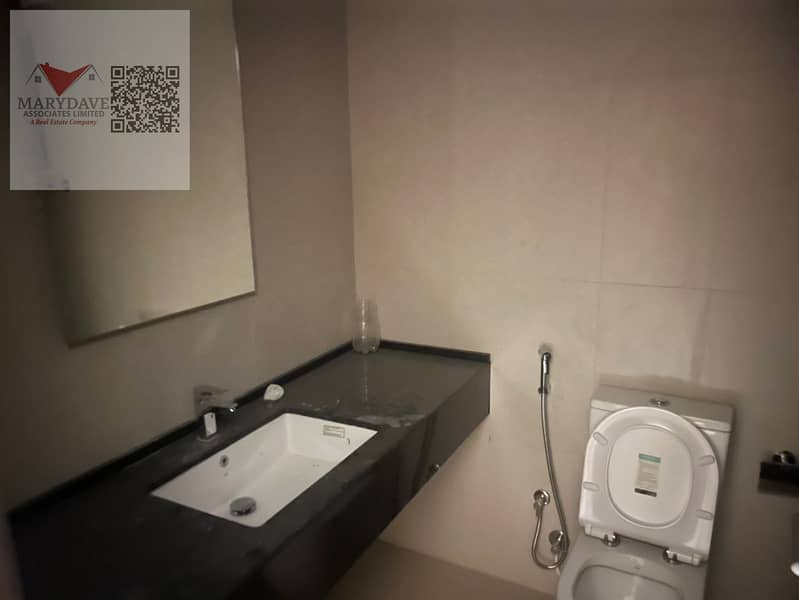 17 8cc5855a-9448-4ef4-8523-5ae95d8f6be4. jpg