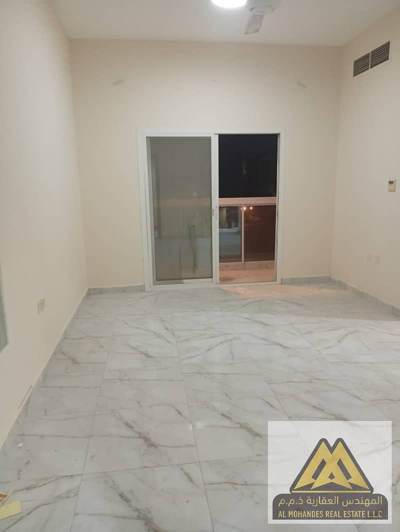 One Bedroom Apartment for Annual Rent in Al Jurf 3 Ajman – Balcony and Two Bathrooms