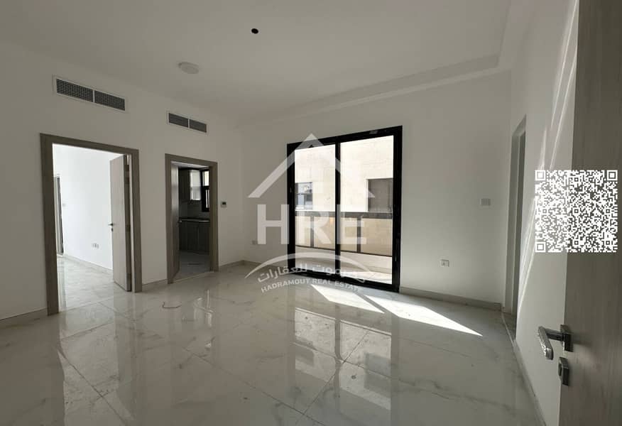 Large space and a balcony in the comfort of the first occupancy