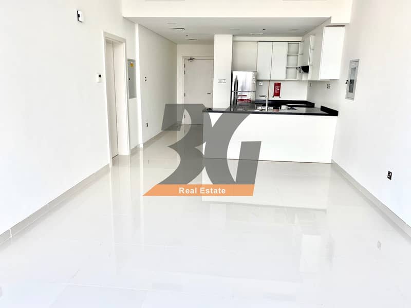 Bright brand new 1 bed in Damac Hills Bright brand new 1 bed in Damac Hills