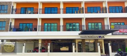 تصميم مميز | سكن تنفيذي واسع بثلاث غرف نوم | مفروش بالكامل