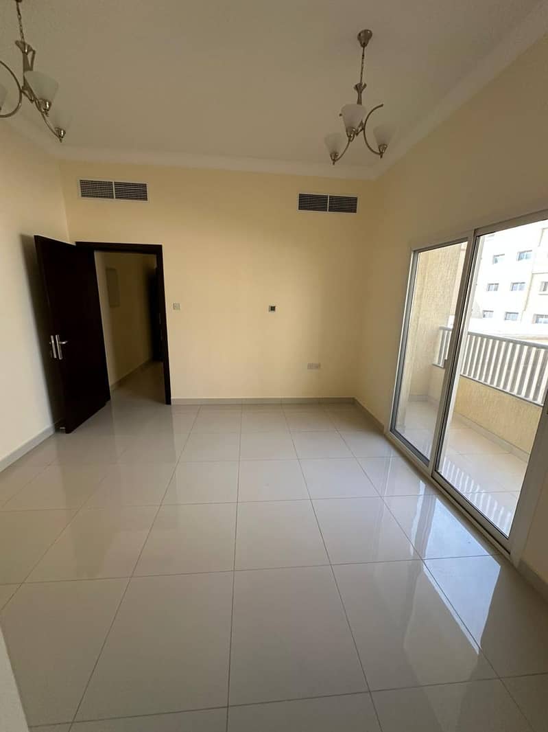 Brand New 1BHK in Al Rawda 1 – 2 Bathrooms & Separate Living Room