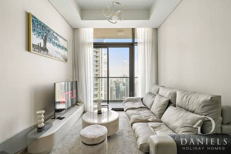 Appartement de 2 chambres à à louer à Business Bay, Dubai - Living Room View. jpg. jpeg Appartement de 2 chambres à à louer à Business Bay, Dubai - Living Room View. jpg. jpeg